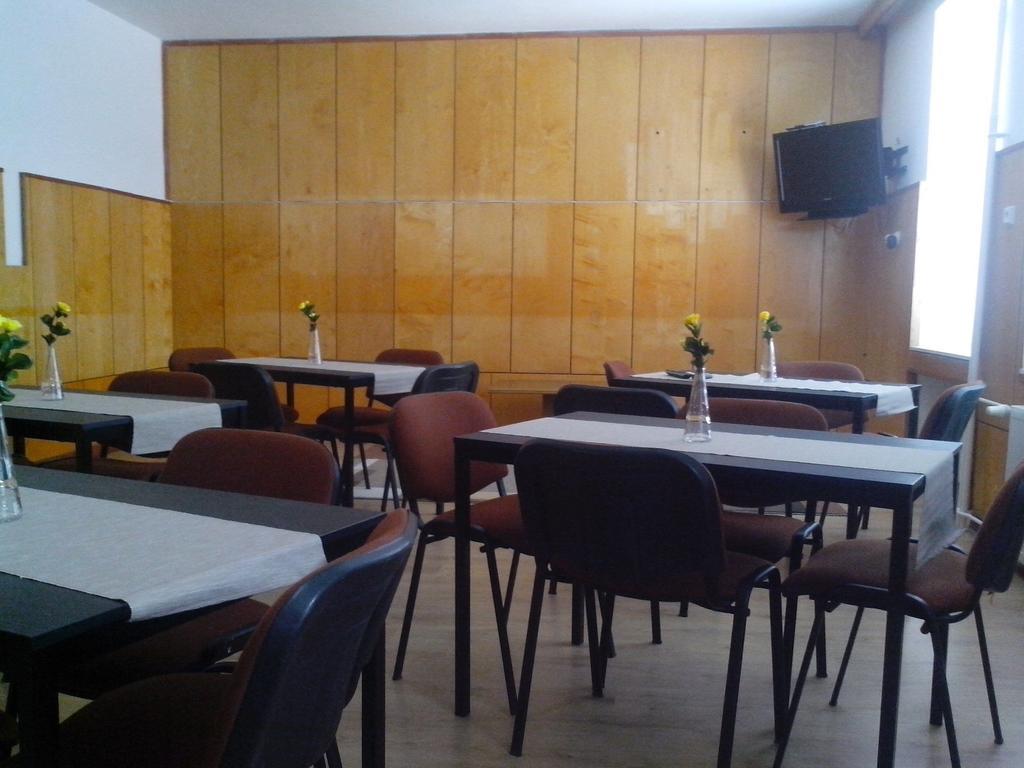 Centrum Ubytovani Břeclav Δωμάτιο φωτογραφία