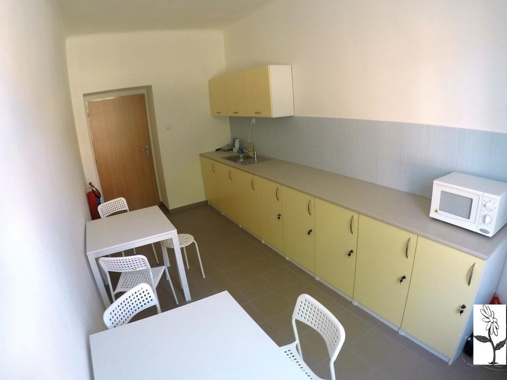 Centrum Ubytovani Břeclav Δωμάτιο φωτογραφία